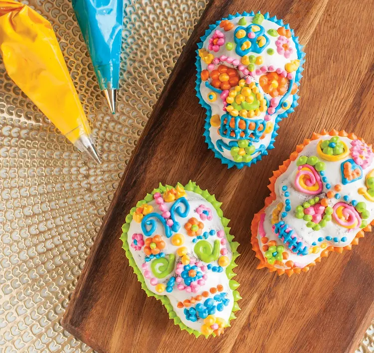 Nordic Ware Haunted Skull Cakelet Pan